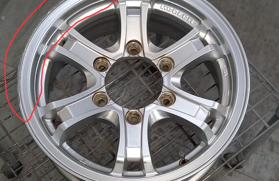 滋賀県でホイール修理のことならトータルリペアヤマトに！！！