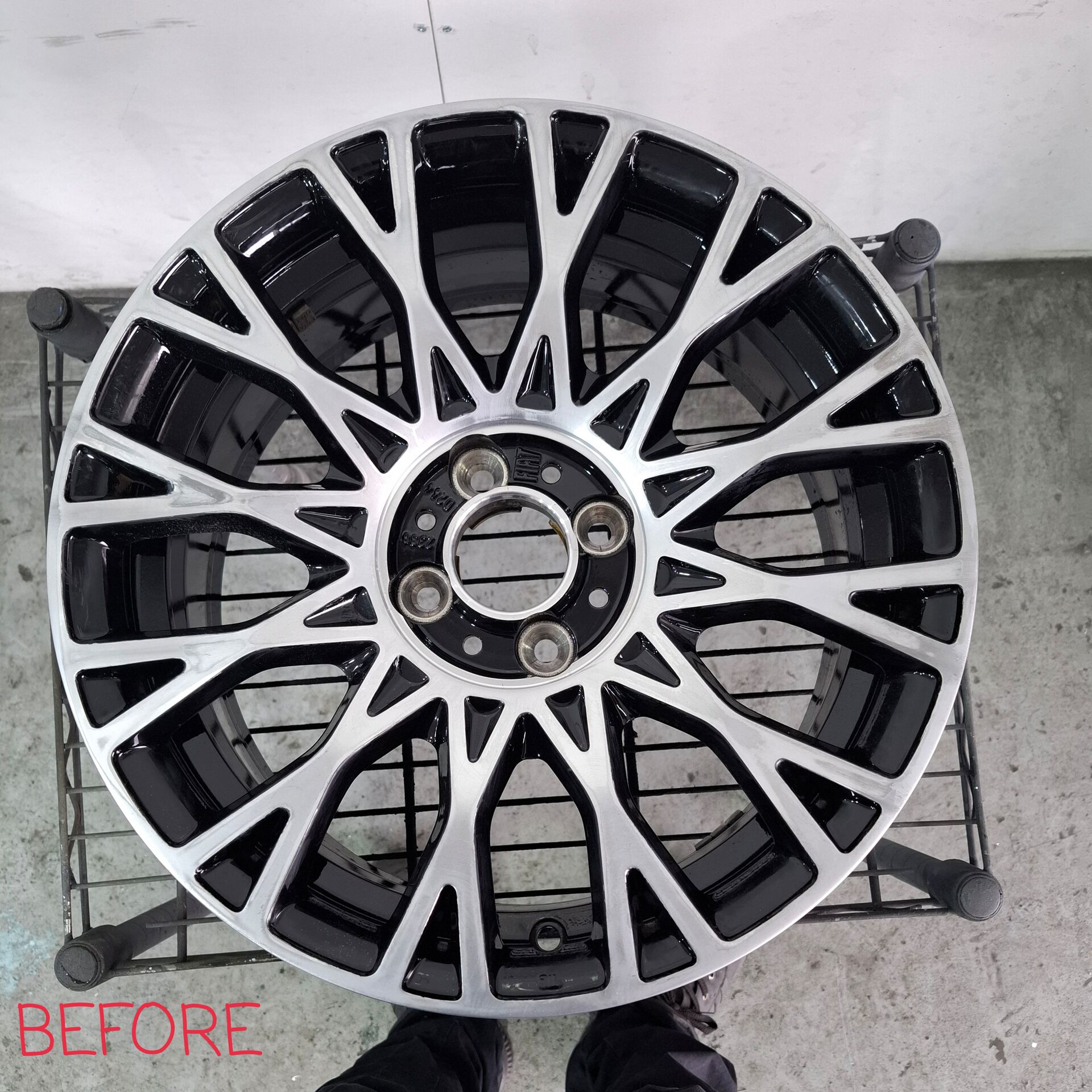 25-03-17-15-10-11-004_deco